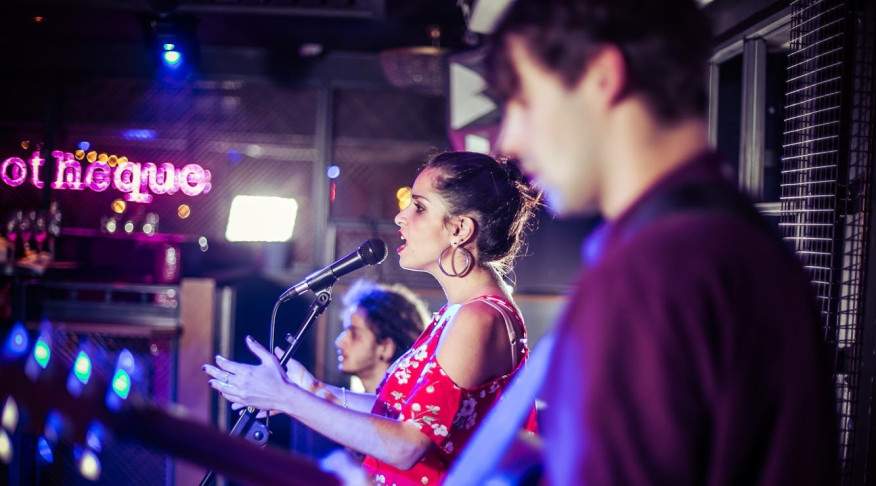 London Bands for Hire | Cover Bands | Weddings | Events - The London Royale Street Band